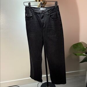straight leg basic black denim 29/30